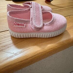 Cienta Pink Kids Shoes BRAND NEW
